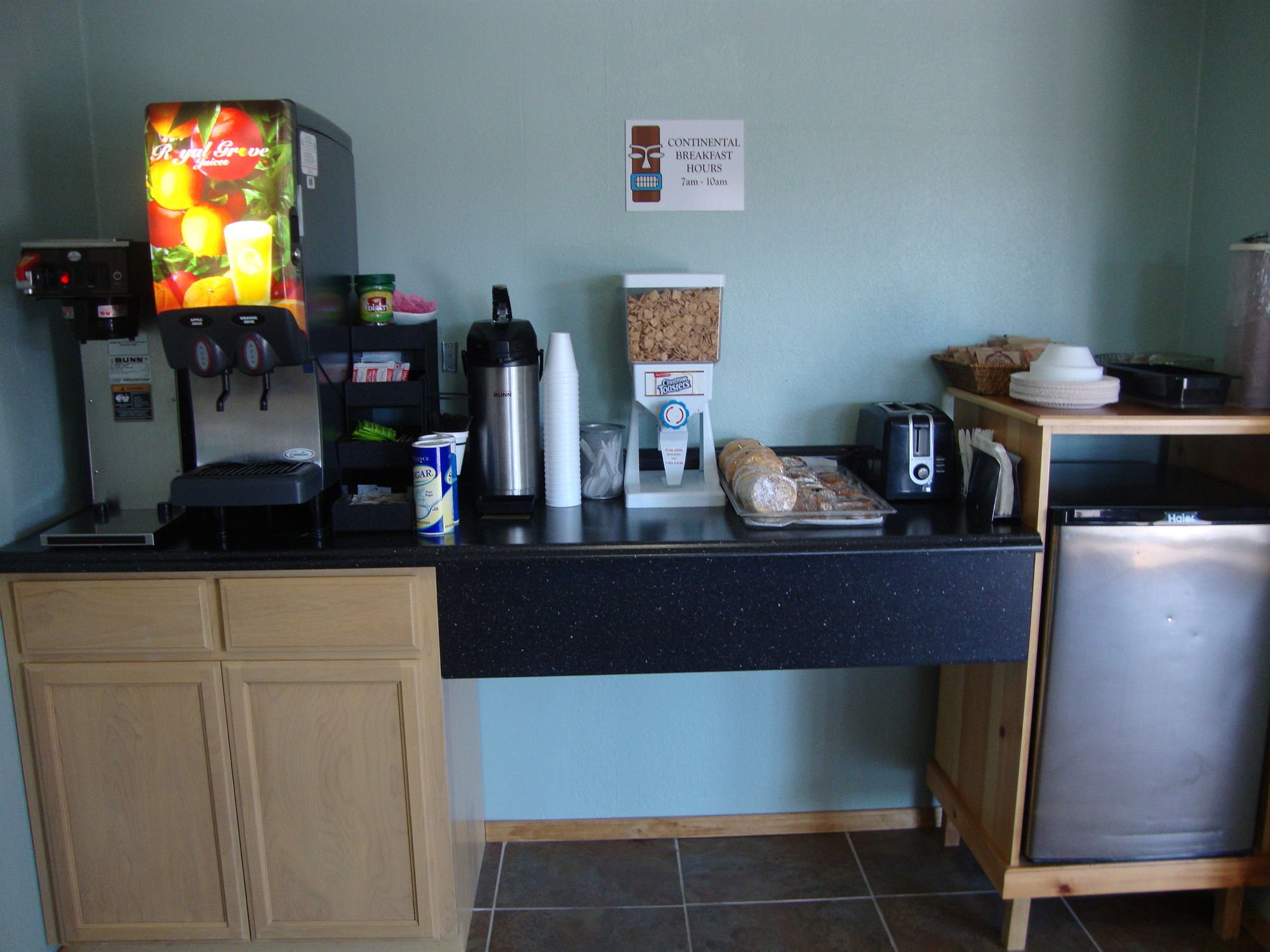 Фото Tiki Lodge Motel