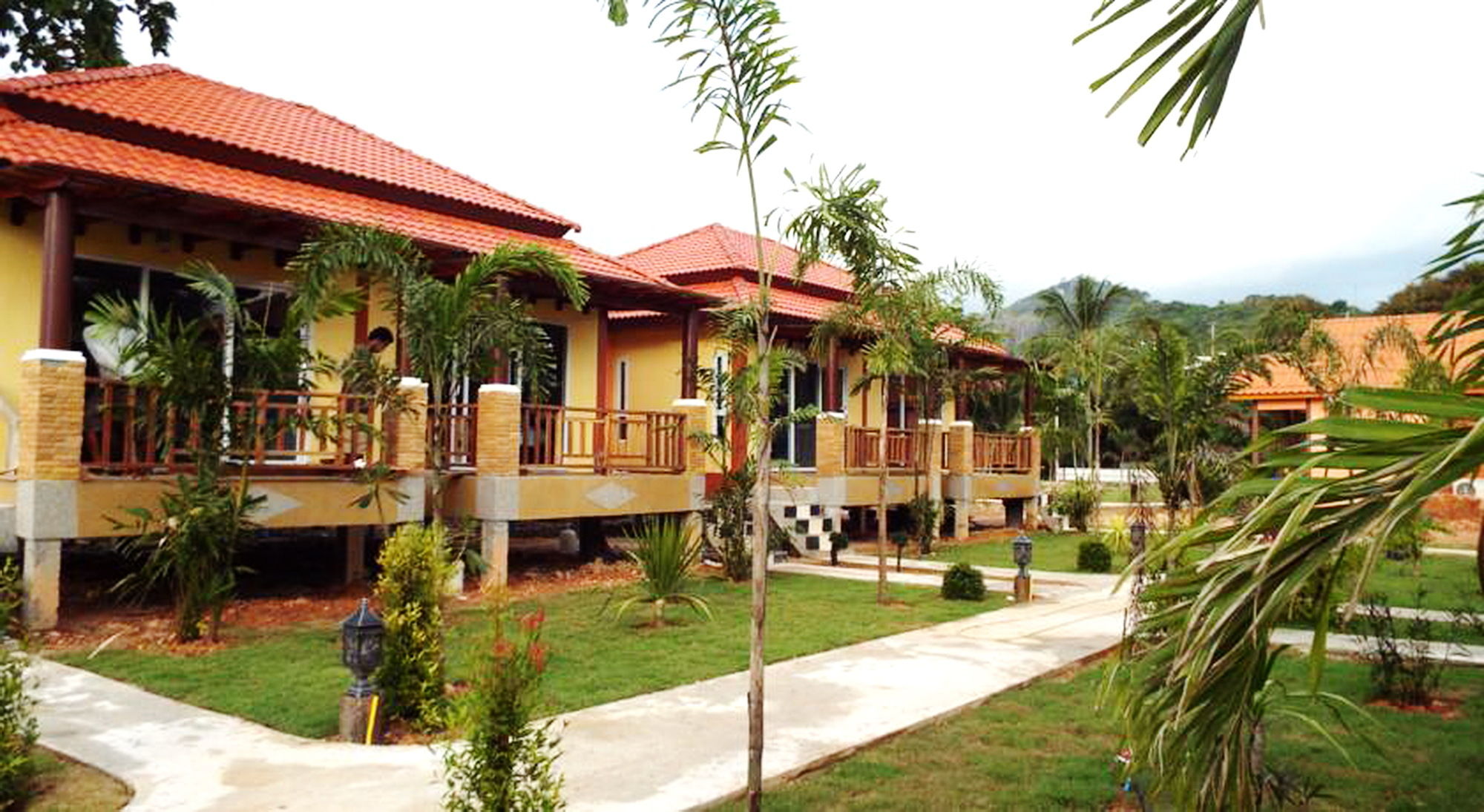 Фото Lanta Riviera Villa Resort