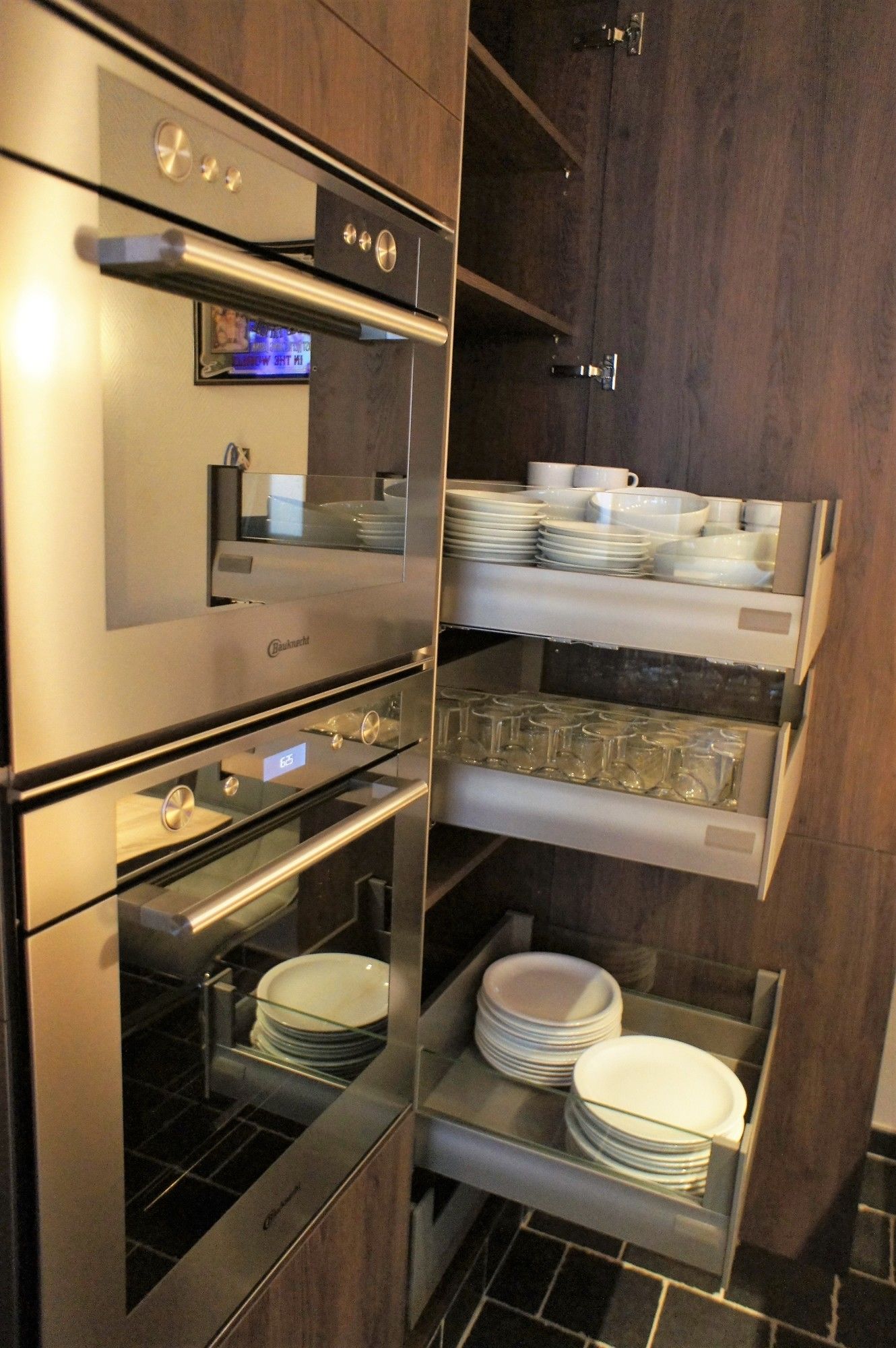 Фото J and R Brussels City Apartment