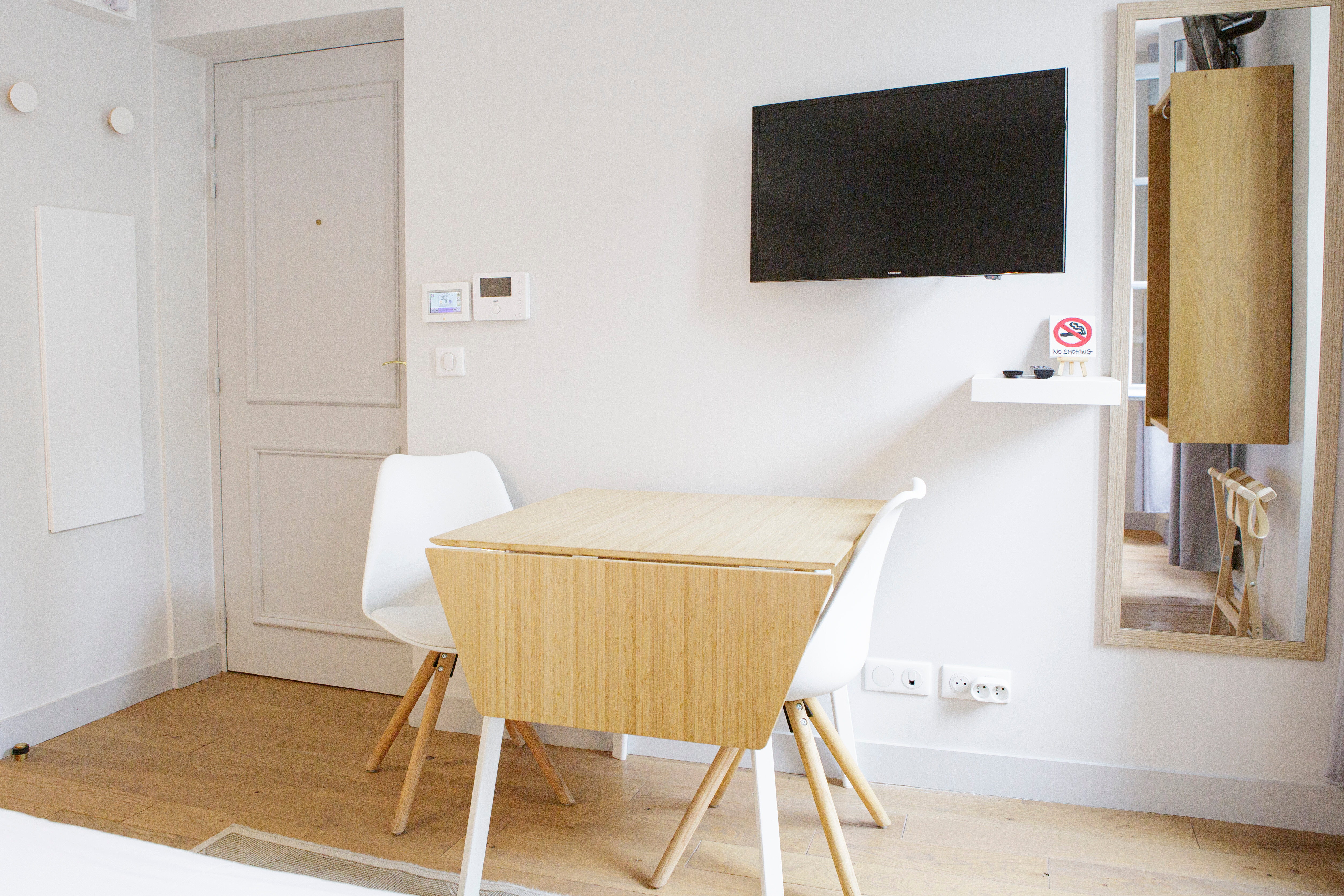 Фото Les Apparts de l'Oncle Louis