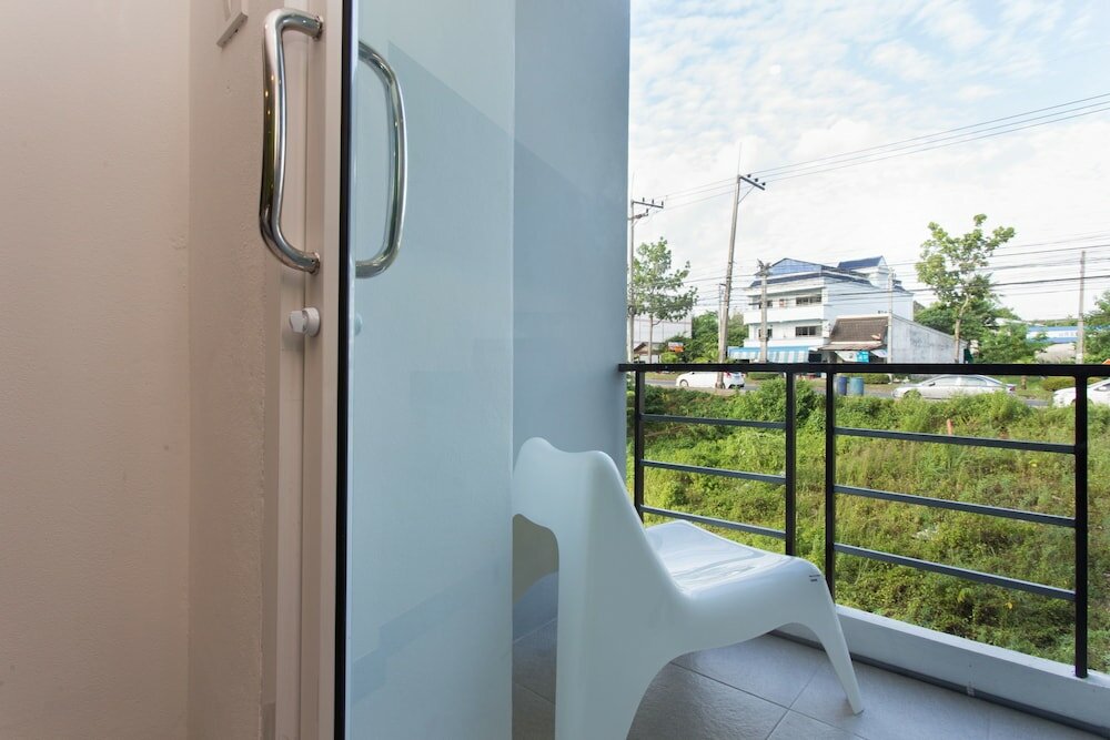 Фото Krabi Inn & Omm Hotel