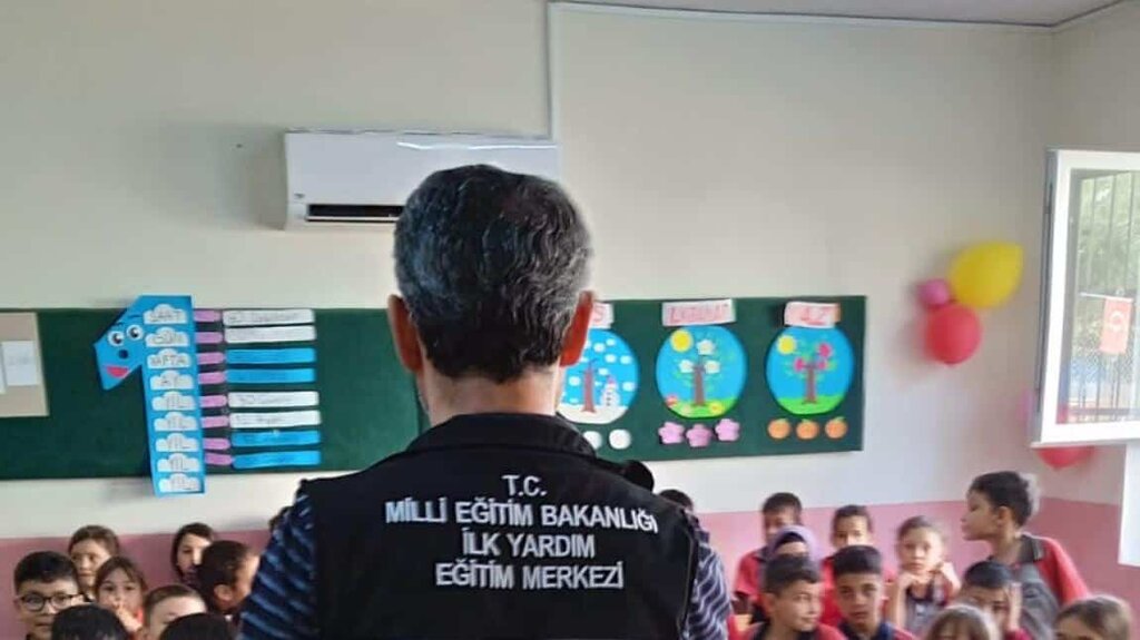 Primary school Arslanpasa Primary School, Kozan, photo