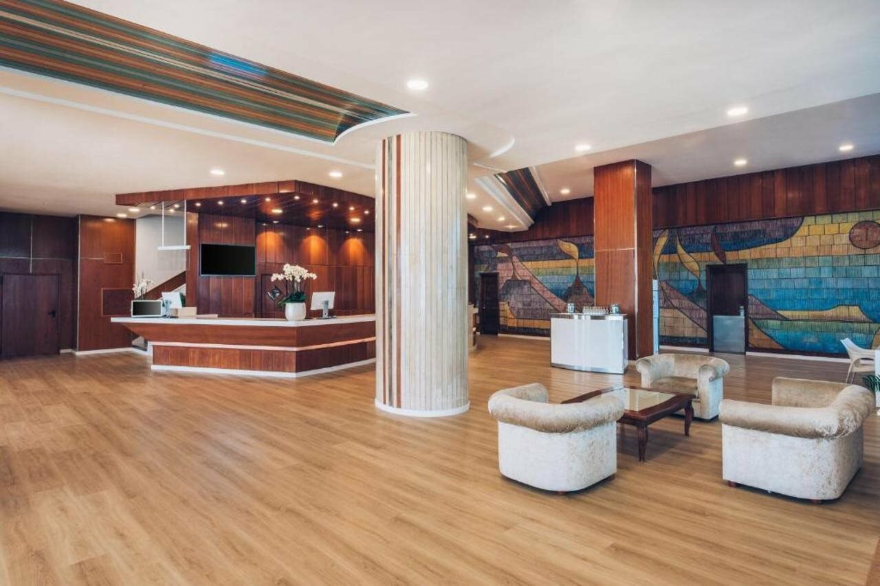 Фото Iberostar Waves Bouganville Playa