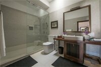 Фото 42 Lighthouse Street