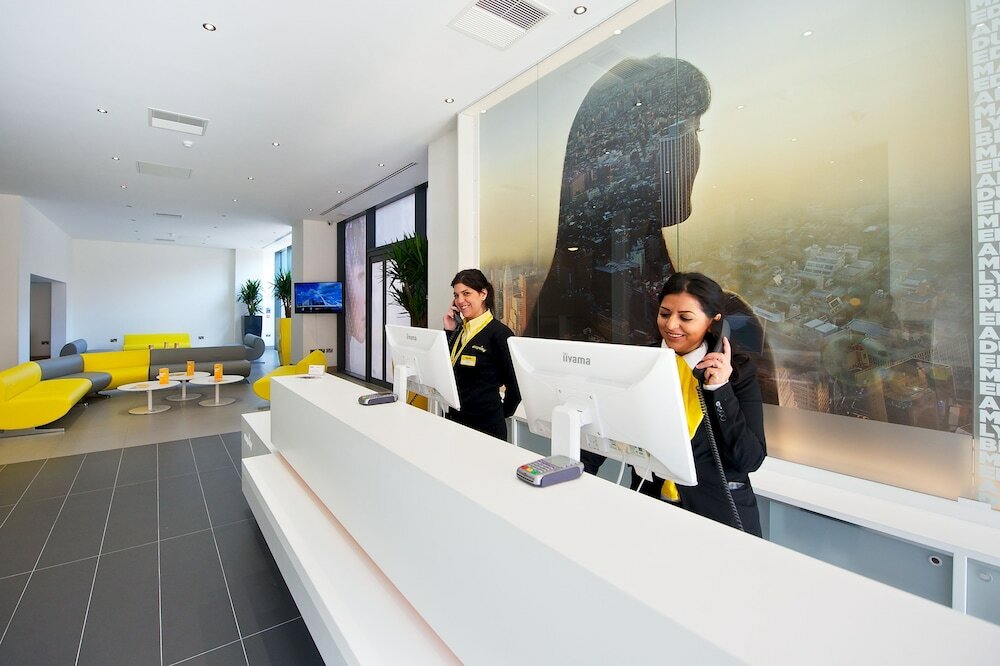 Фото Staycity Aparthotels Deptford Bridge Station