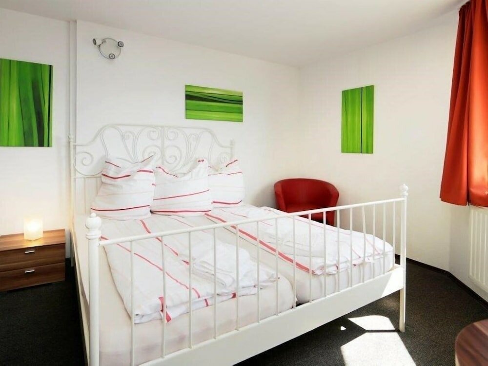 Фото Hotel Goldener Hahn