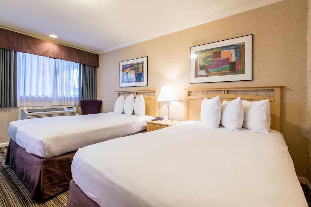 Фото Civic Center Motor Inn