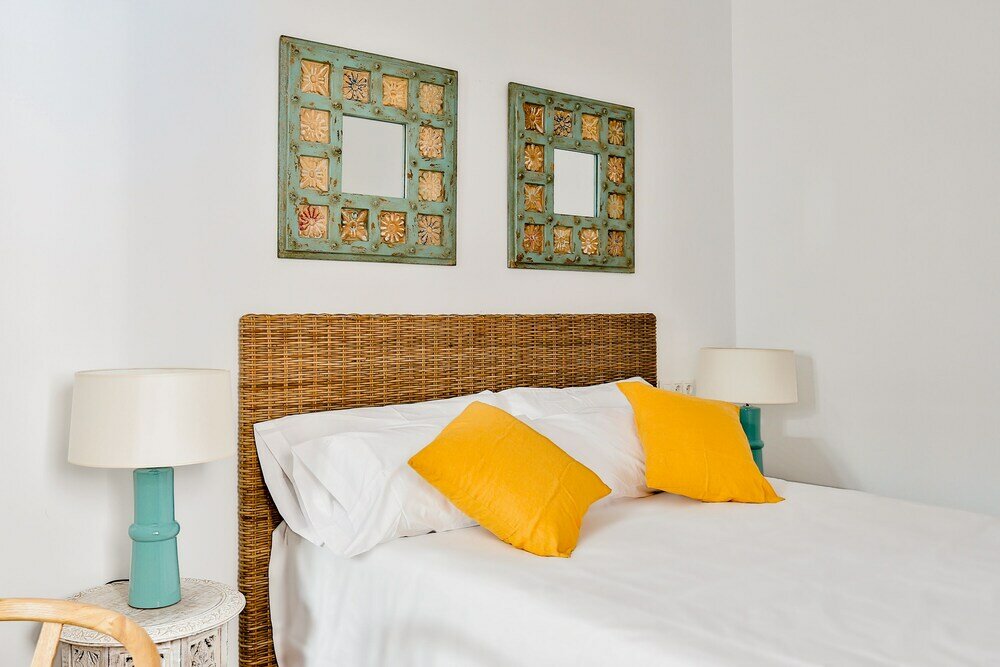 Фото Apartamentos Puerta Sevilla De Cordoba