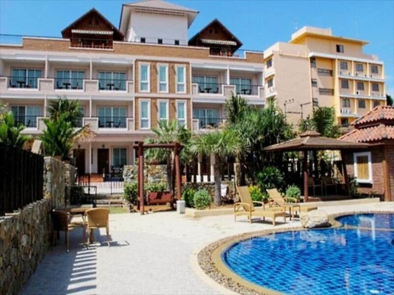 Гостиница Harmony Inn в Паттайе