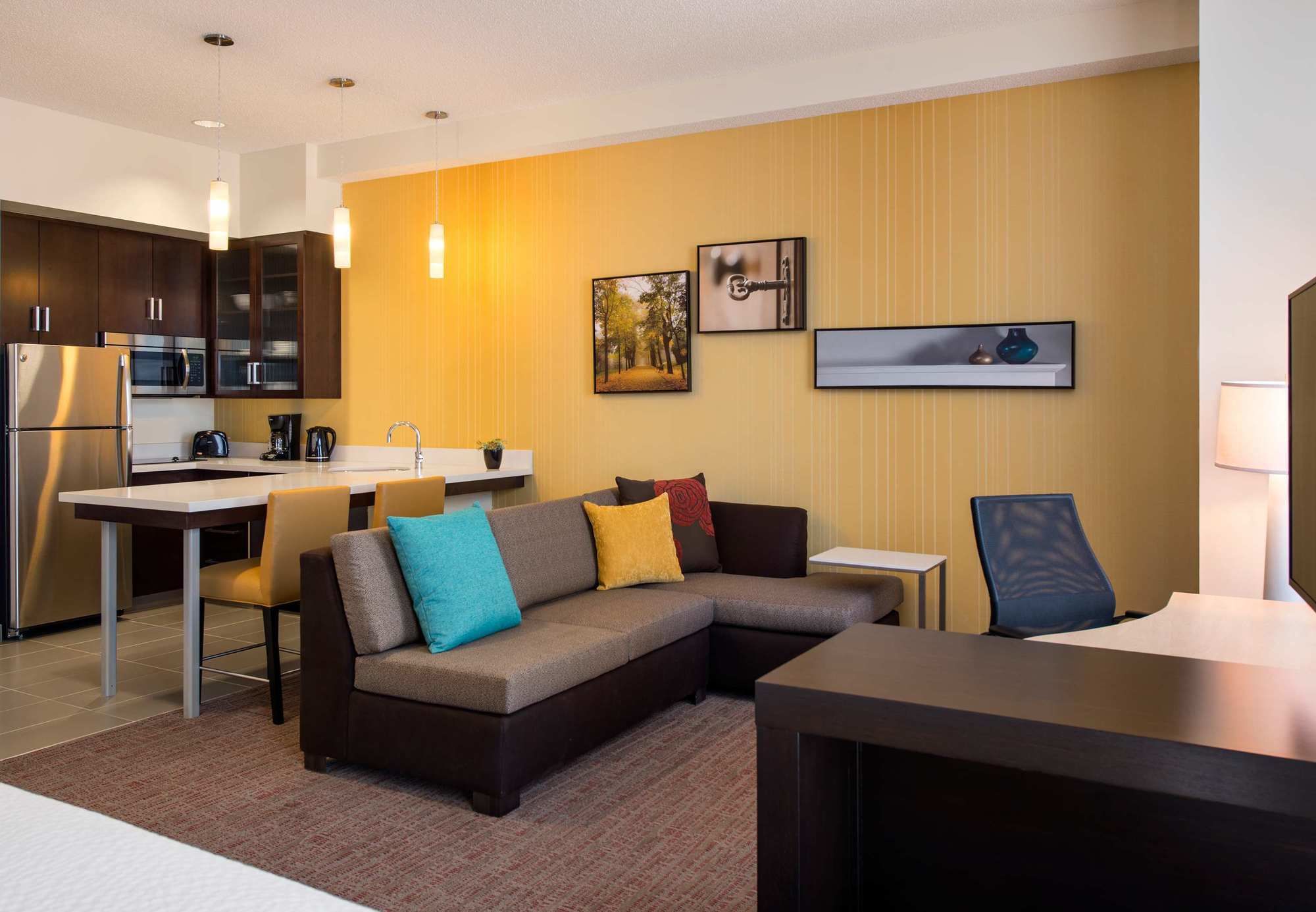 Фото Residence Inn by Marriott Calgary South