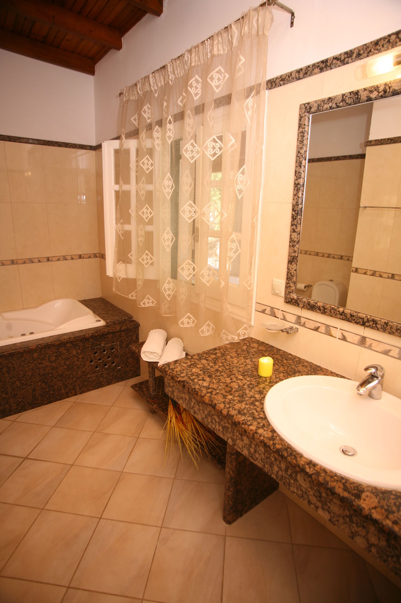 Фото Aphrodite Apartments