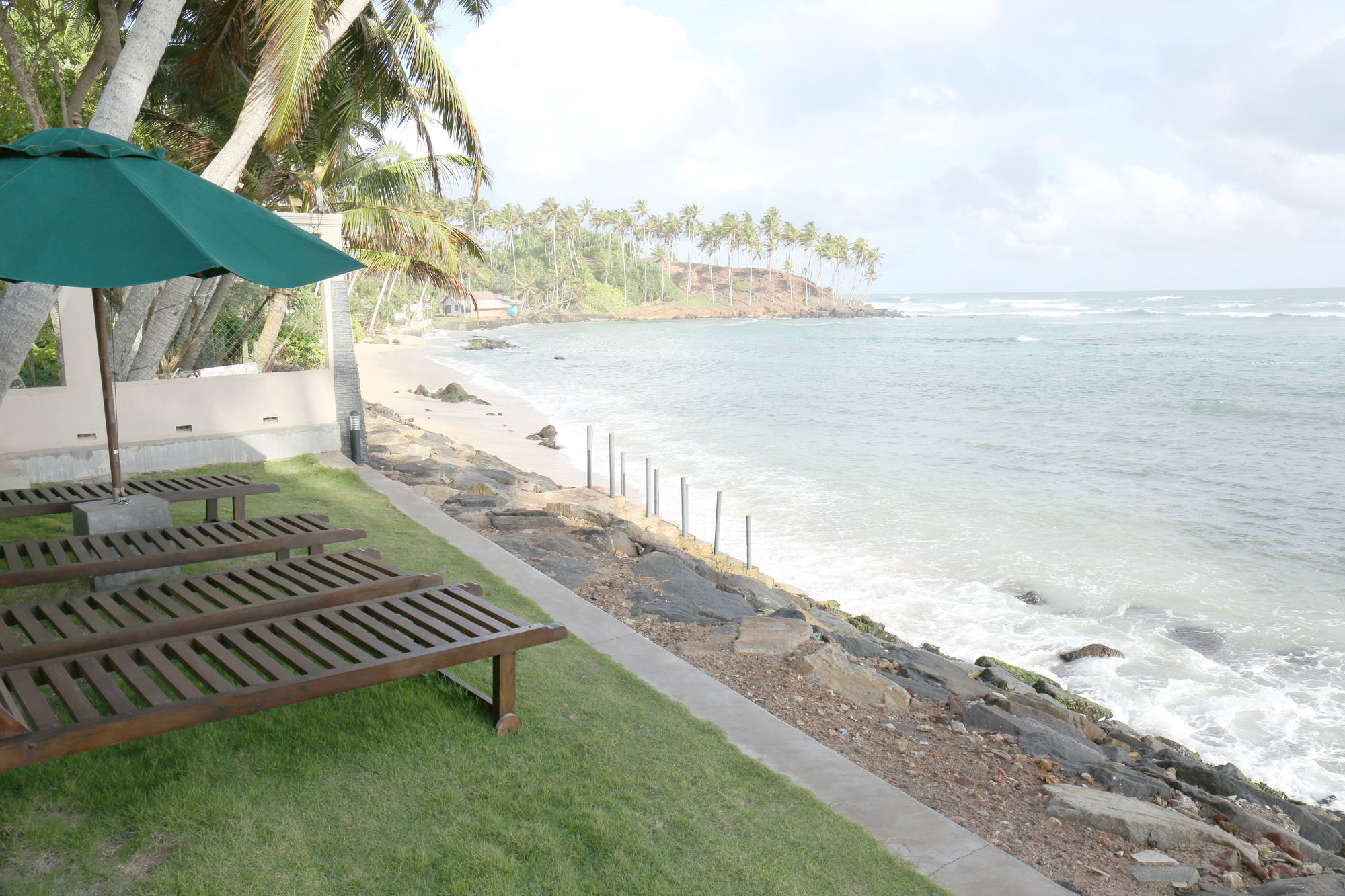 Фото Sea World Boutique Hotel