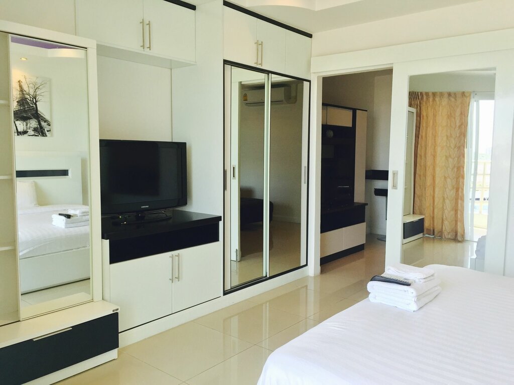 Hotel View Talay 6 Condominium by Honey, Pattaya, photo