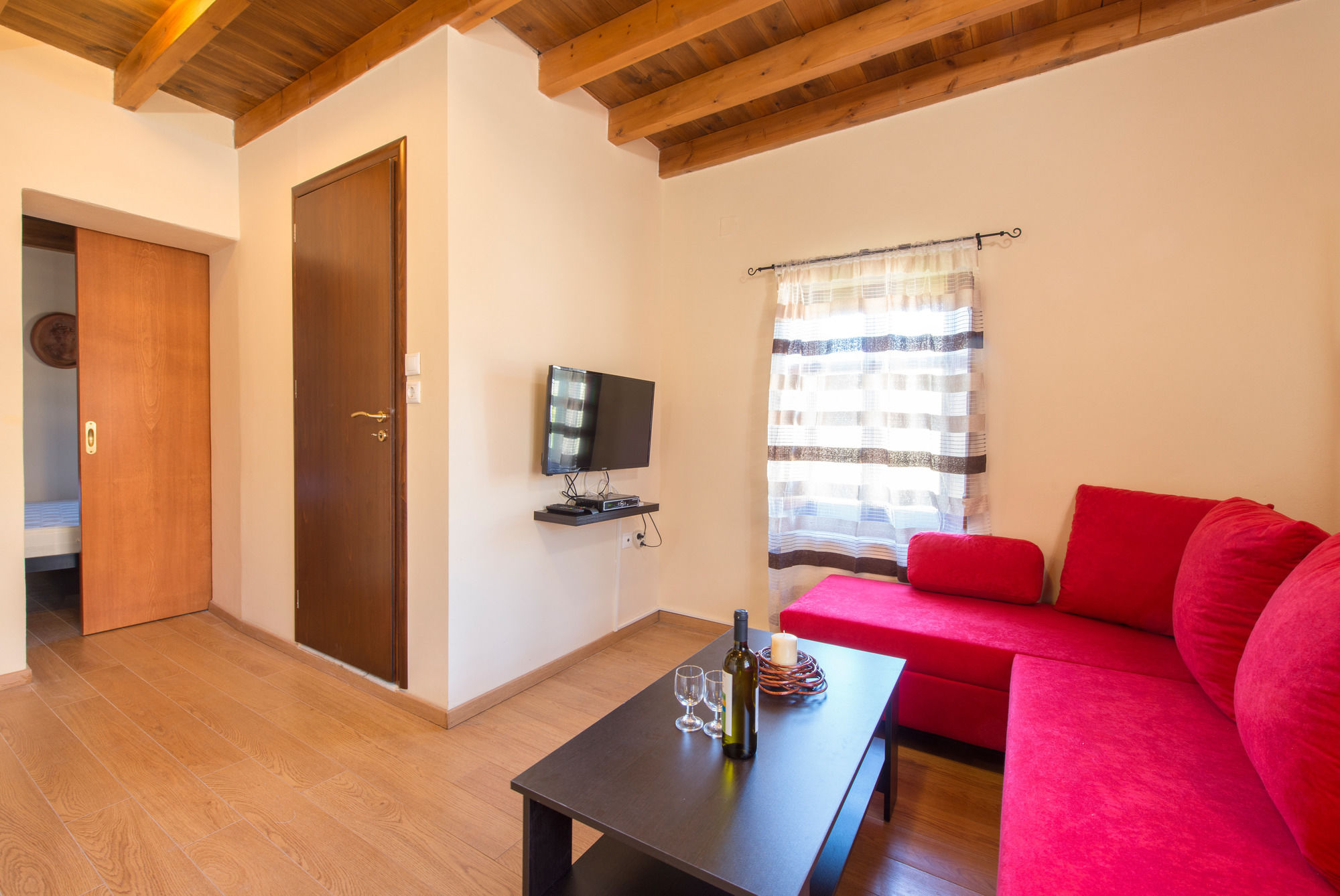 Фото 3 Charites Old Town