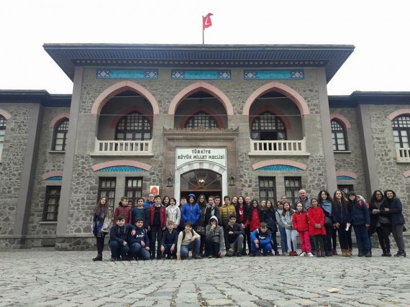Escuela de enseñanza general Ataturk Middle School, , foto