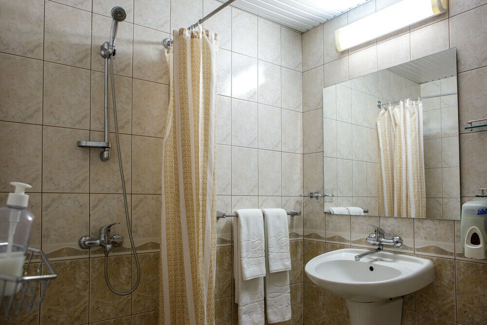 Фото Hotel Lotus