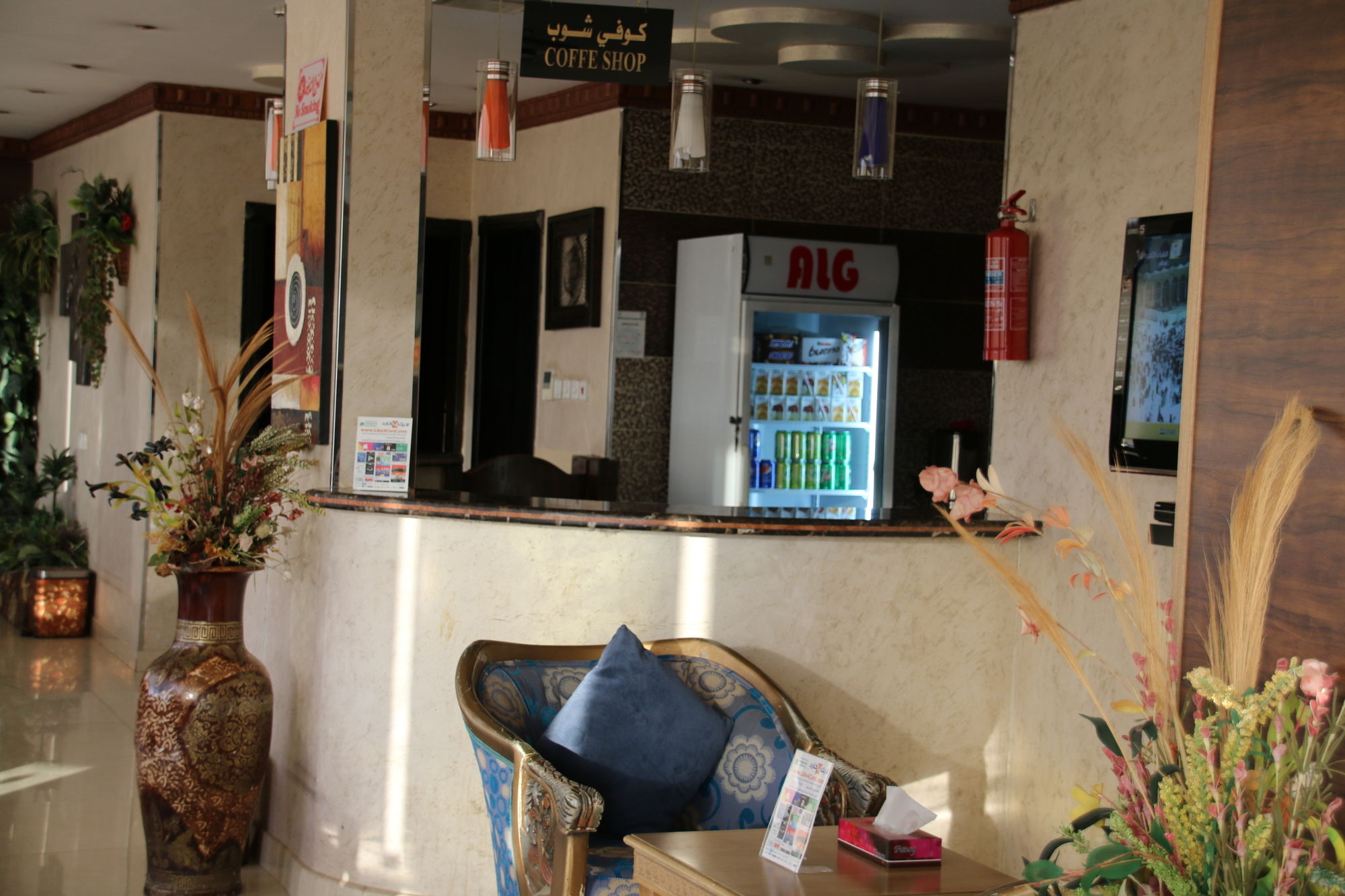 Фото Dorar Darea Hotel Apartments - Al Mughrizat