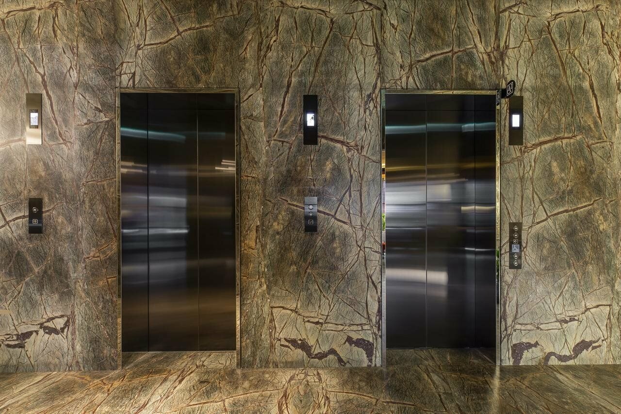 Фото Inhouse Hotel Grand