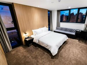 Гостиница Ashton Hotel