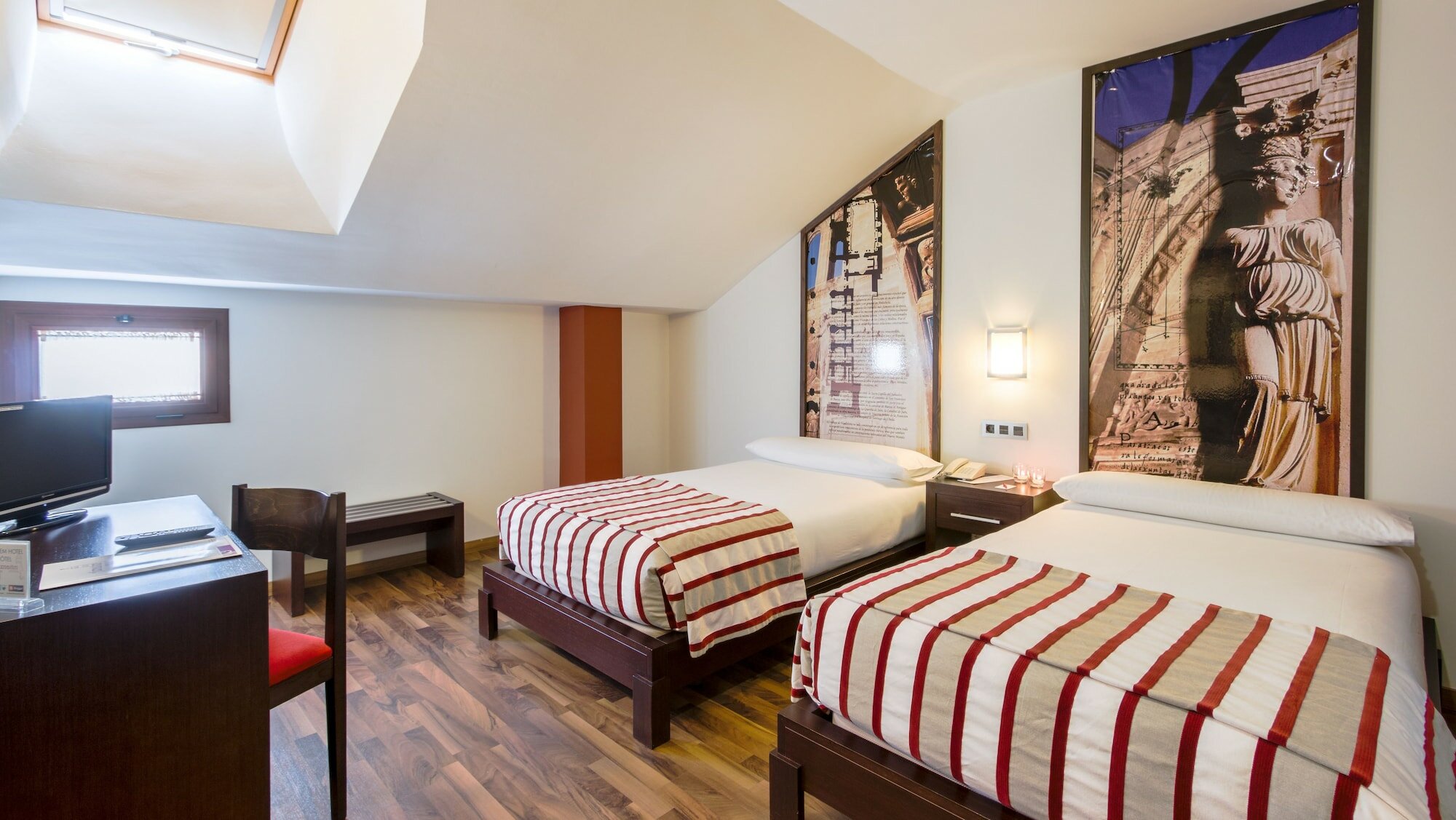 Фото Aznaitin Hostal