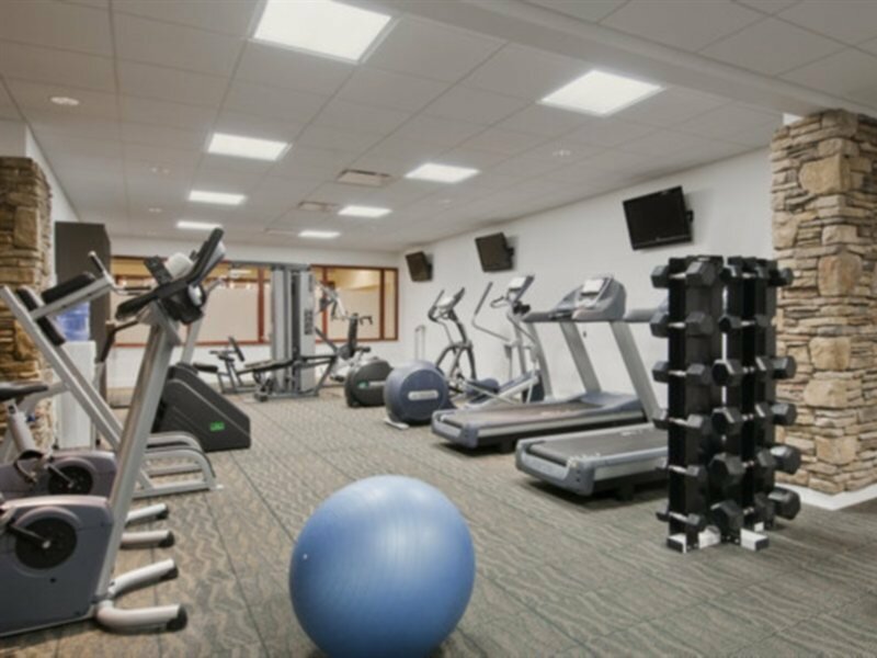 Фото Fairmont Jasper Park Lodge