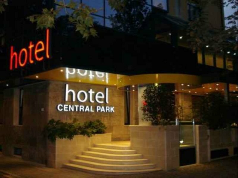 Фото отеля 2