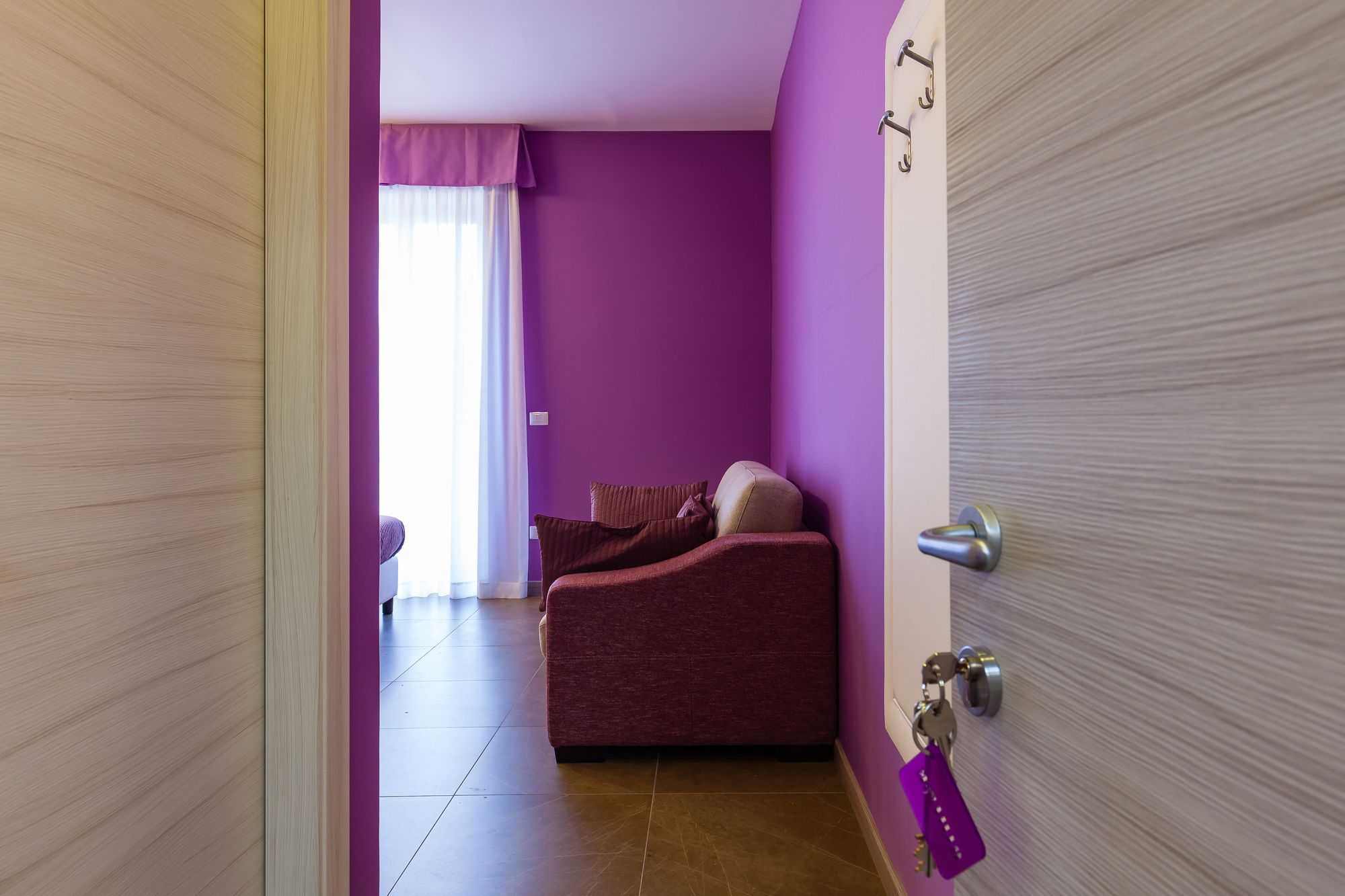 Фото Bh Napoli Railway