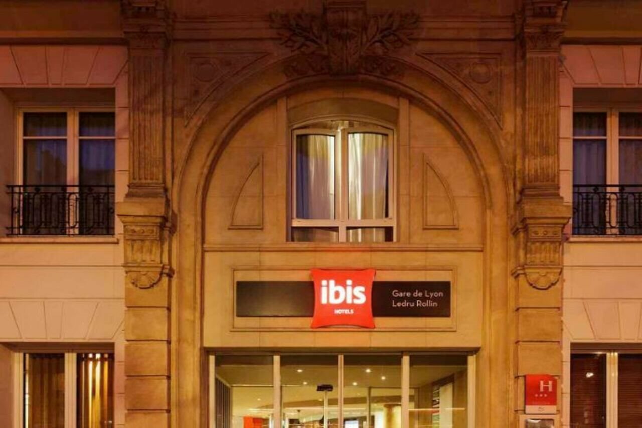 Фото ibis Paris Gare de Lyon Ledru Rollin 12th