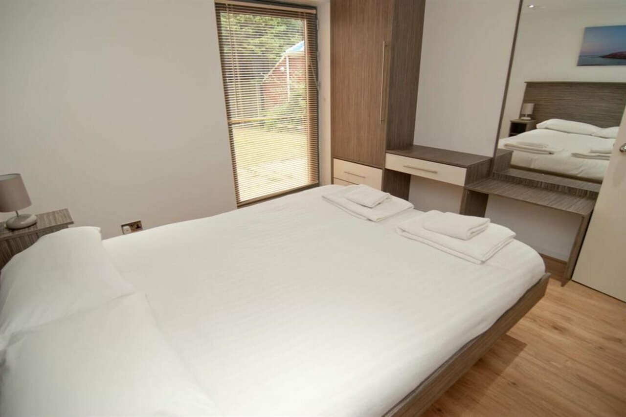 Фото Southampton Serviced Apartment