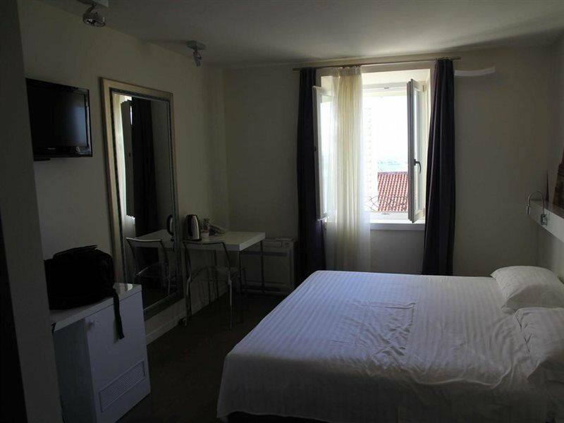 Фото La Porta Luxury Rooms