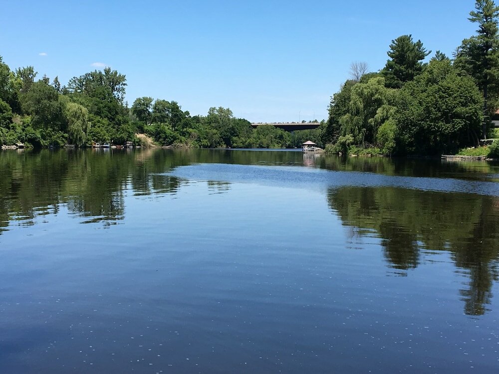 Фото Ramada by Wyndham Ottawa On The Rideau