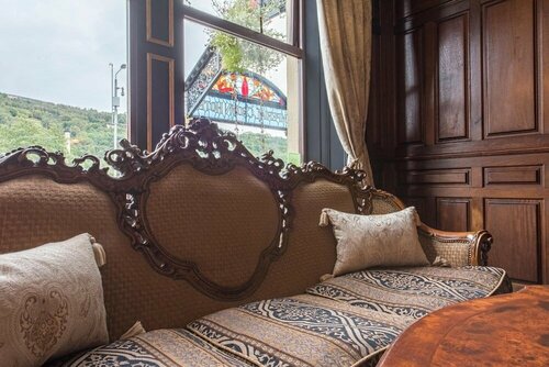 Гостиница The Imperial Crown Hotel в Галифаксе