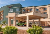Фото Courtyard Milwaukee Airport