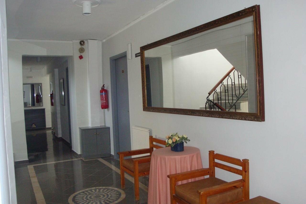 Фото Karis Hotel