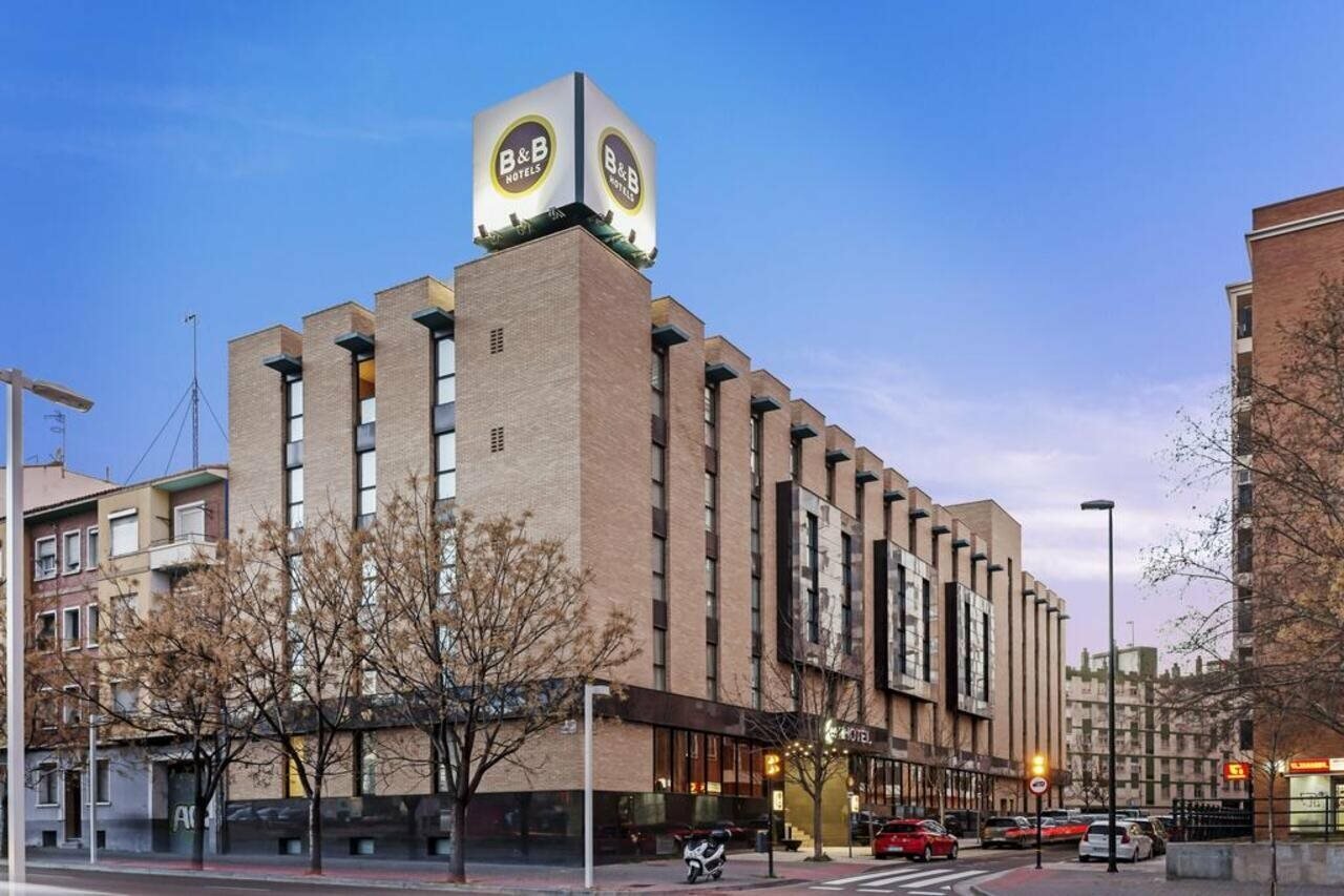 Фото B&b Hotel Zaragoza Los Enlaces Estacion