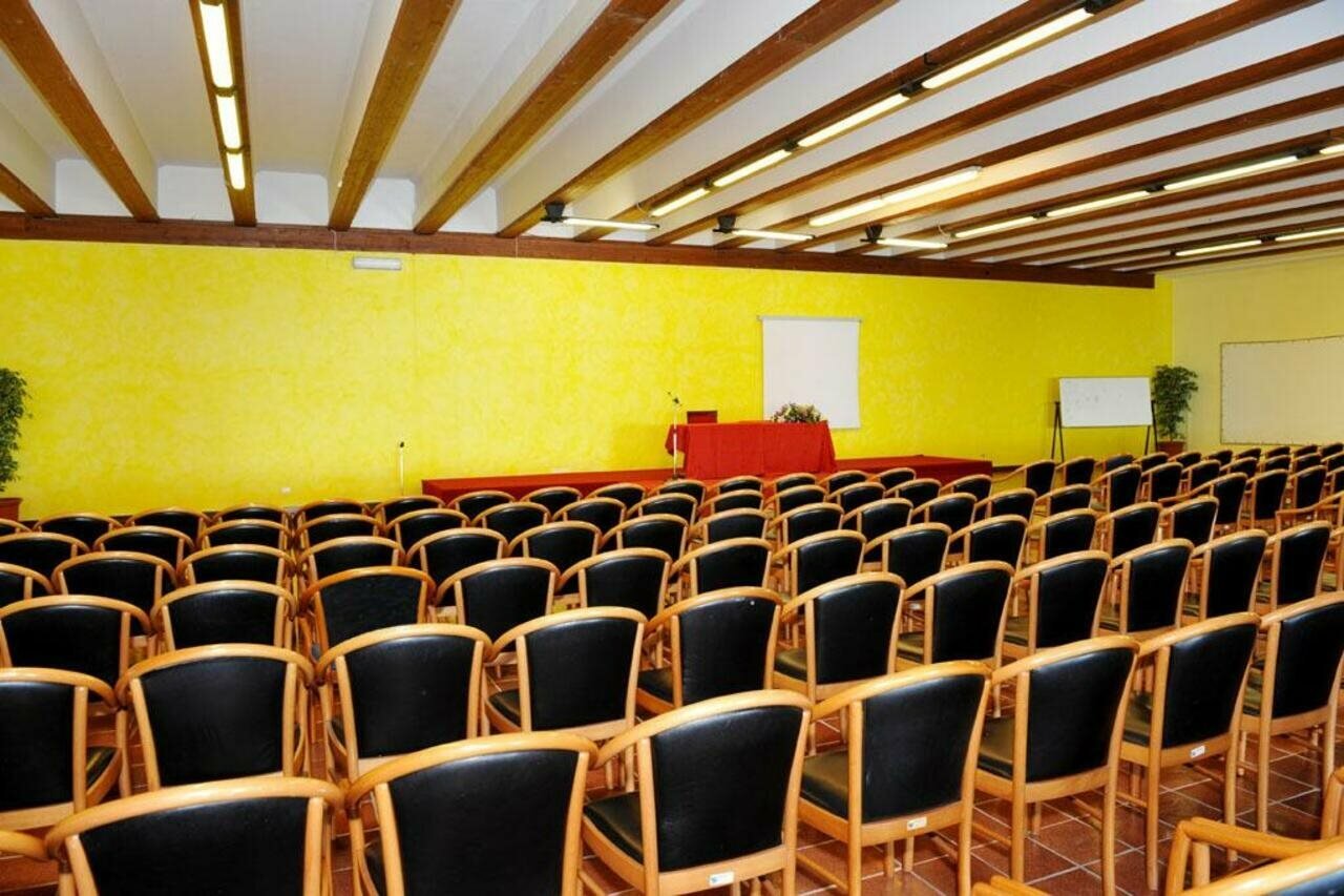 Фото Park Hotel Jolanda