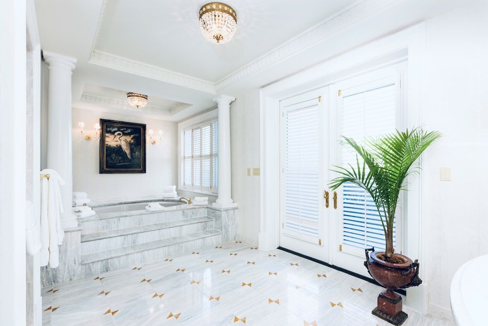 Фото Market Pavilion Hotel