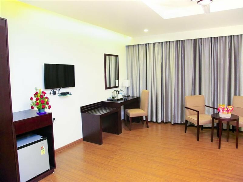 Фото Triguna Clarks Inn