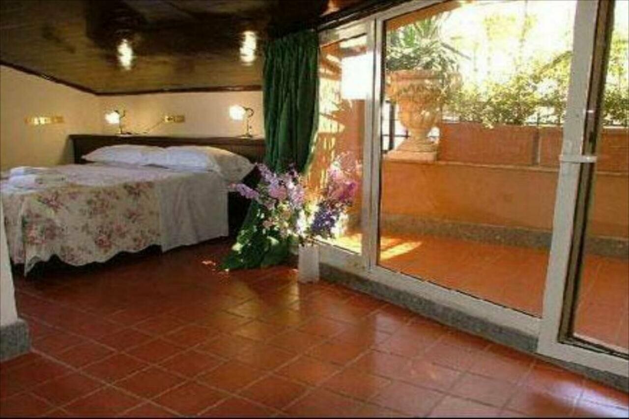 Фото Okapi Rooms