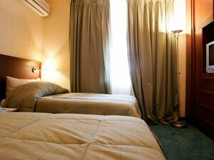 Гостиница Mayflower Hotel