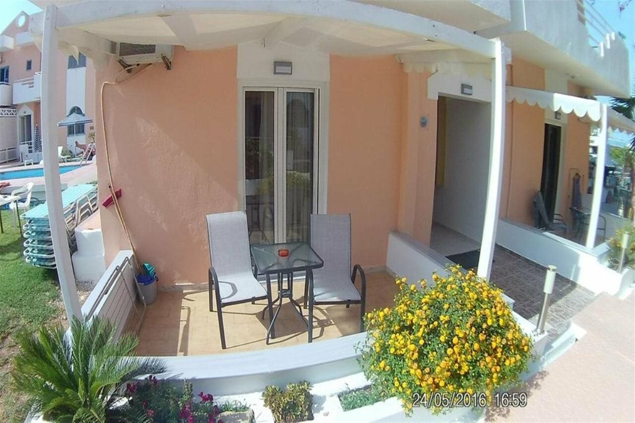 Фото Sirena Apartments