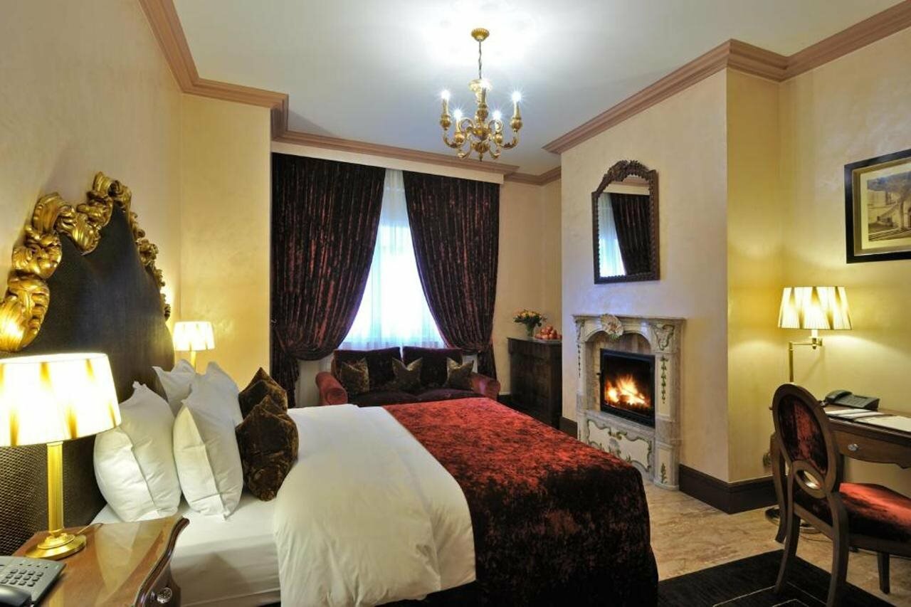 Фото Hôtel de La Cigogne