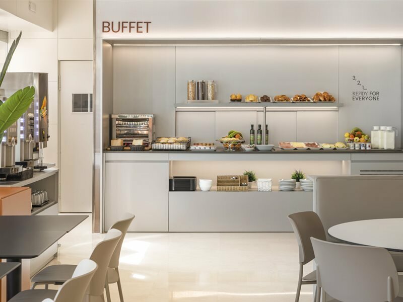 Фото B&b Hotel Granada Estacion