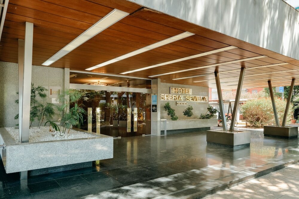 Фото Hesperia Sevilla