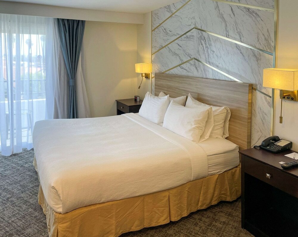 Фото The Volare, Ascend Hotel Collection