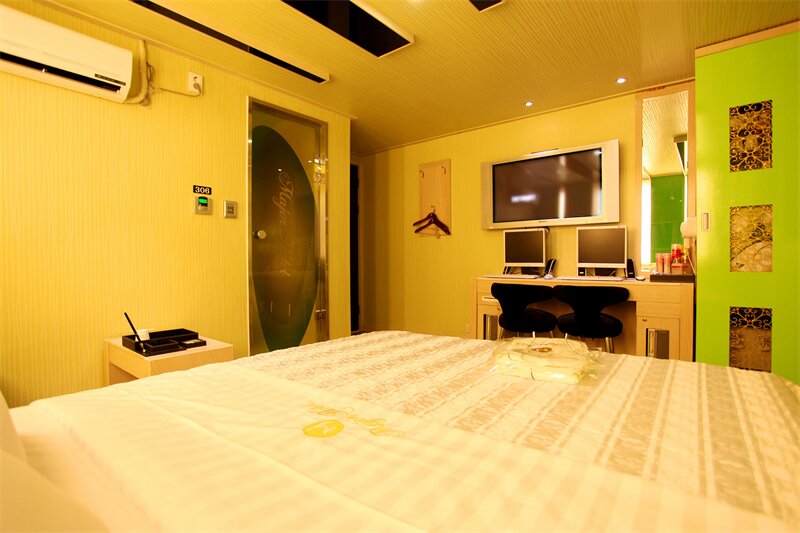 Фото Major Hotel