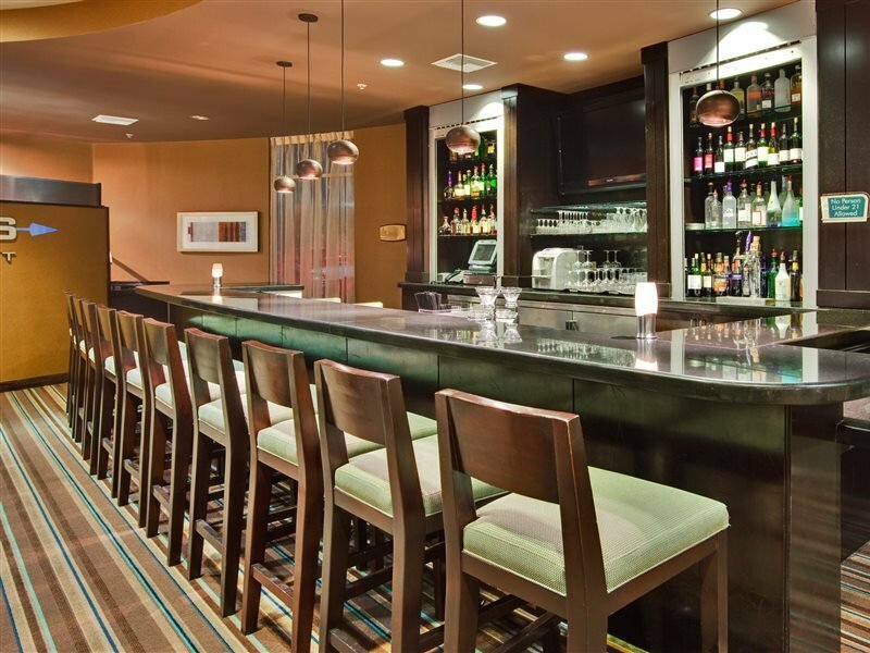 Фото Holiday Inn Ontario Airport, an Ihg Hotel