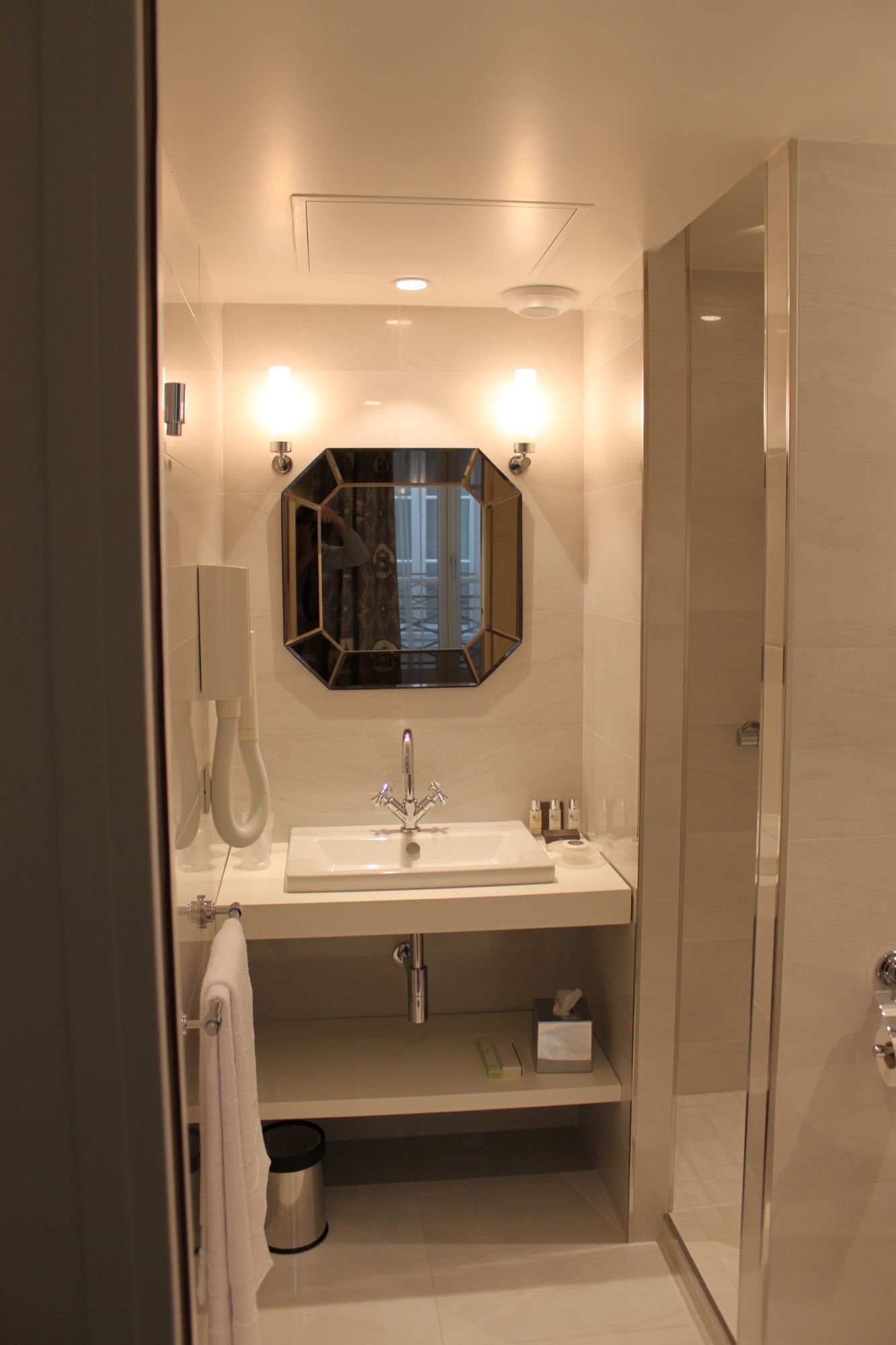 Фото My Home in Paris Hotel