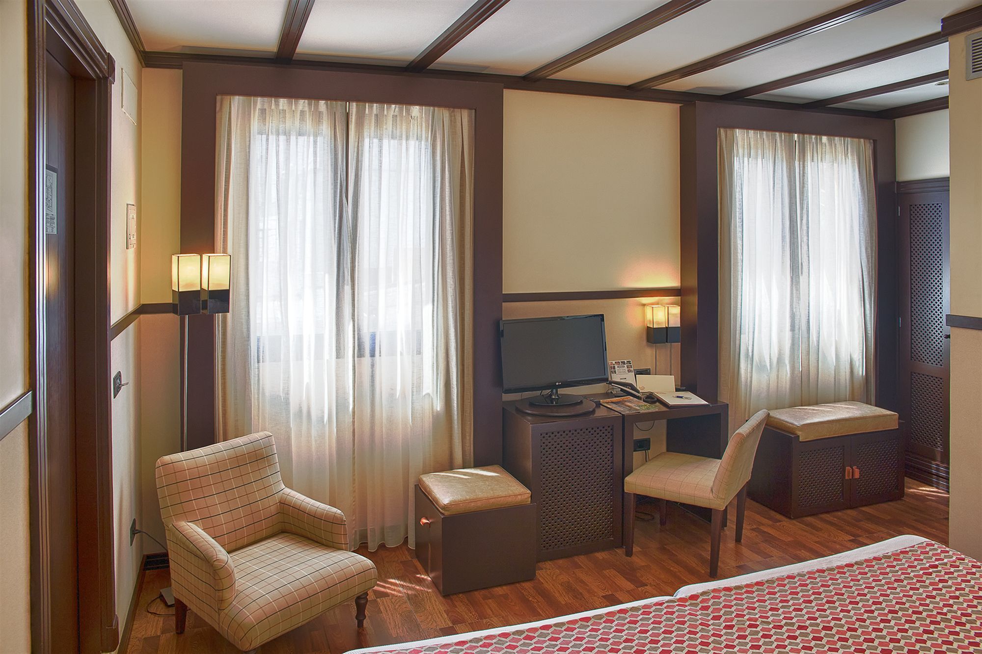 Фото U-Sense Sevilla Centro