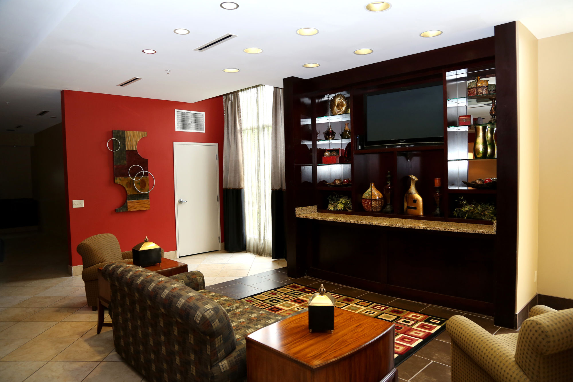 Фото Holiday Inn Express Lexington North-Georgetown, an Ihg Hotel